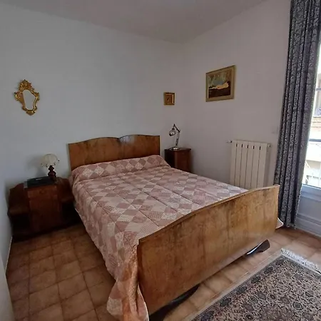 Maison De Village Proche Centre-ville, Climatisation, 3 Pers. - Fr-1-571-72 *