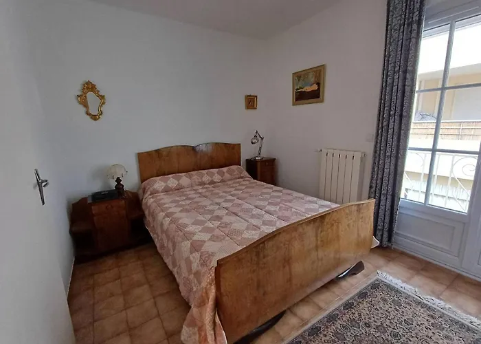 Maison De Village Proche Centre-ville, Climatisation, 3 Pers. - Fr-1-571-72 *